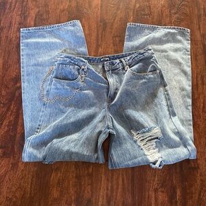 cute hot topic jeans with chain
